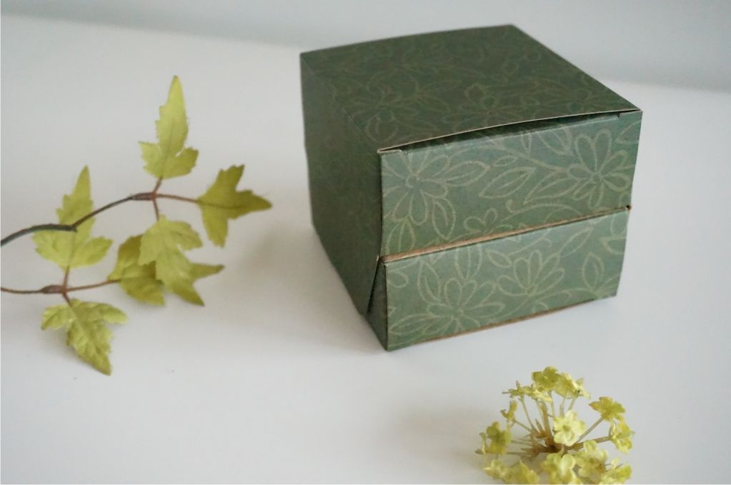 B202 雙層綠色方型簍空視窗紙盒可裝2塊手工皂~1包10個(需自行組裝)